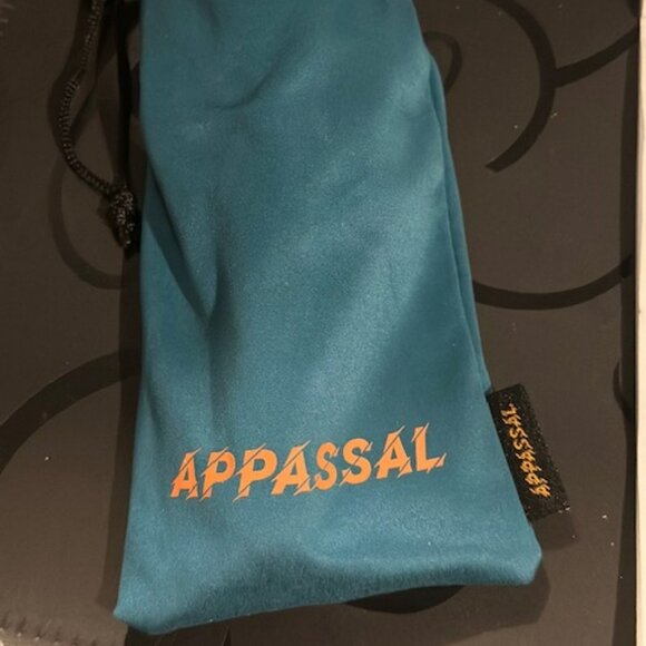 Retro Small Oval Sunglasses - Picture 10 of 10